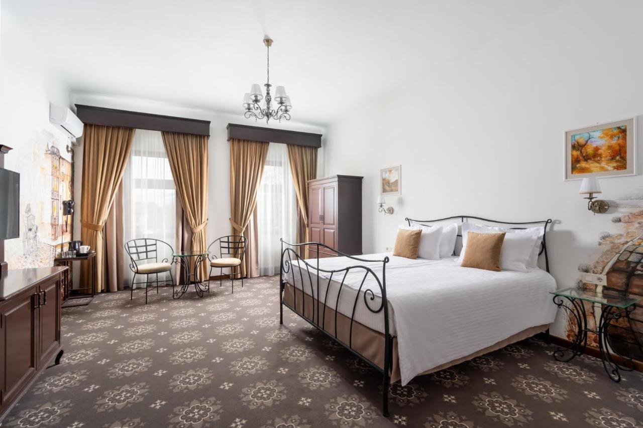 Hotel Leul De Aur Sebeş 외부 사진