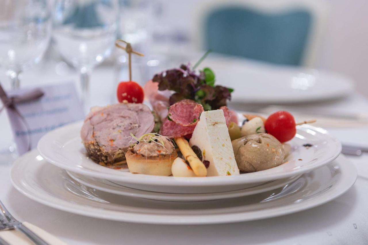 Hotel Leul De Aur Sebeş 외부 사진